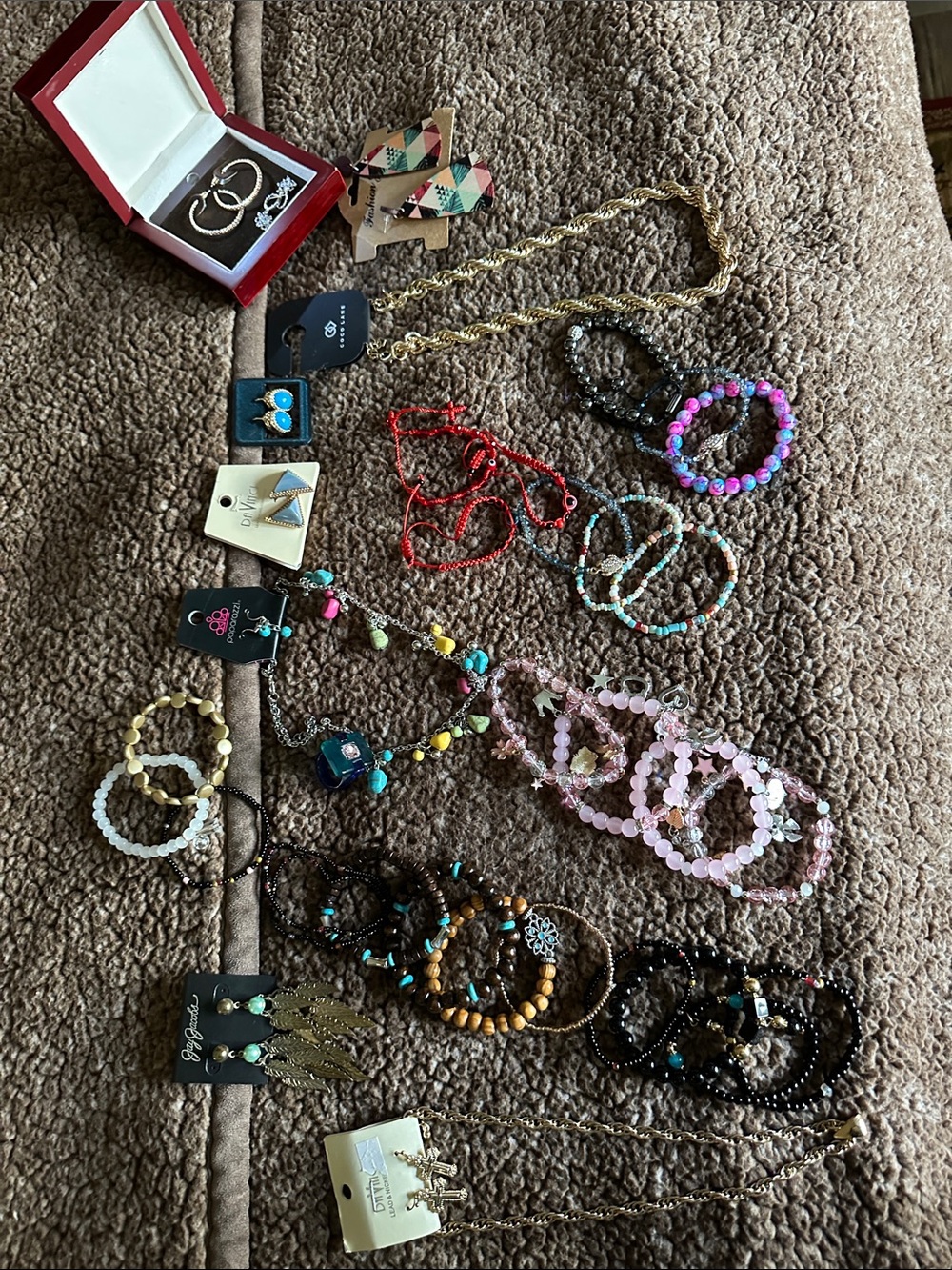 All New 37 piece resellers lot.